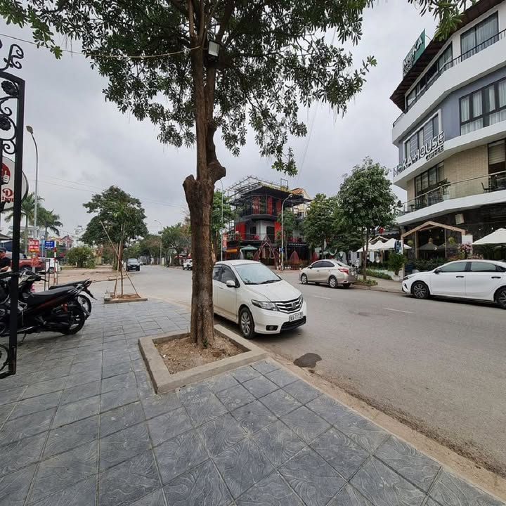 Nhà 5 Tầng Kinh Doanh Trâu Quỳ, Gia Lâm - 77m², 2 Mặt Tiền 25 Tỷ