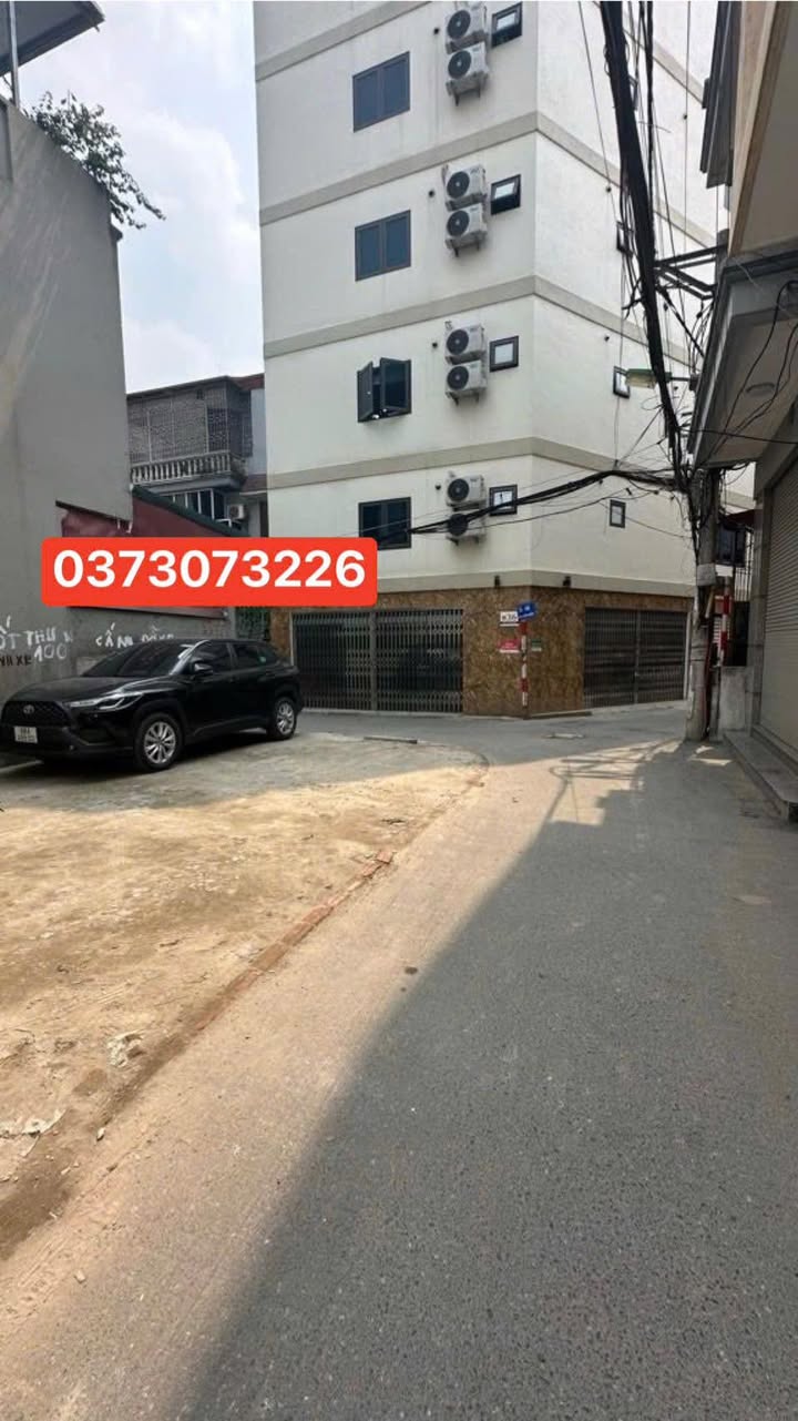 Bán Đất Vàng Cầu Giấy 56m² - Ngõ Ô Tô, Sổ Vuông, Giá 13.5 Tỷ