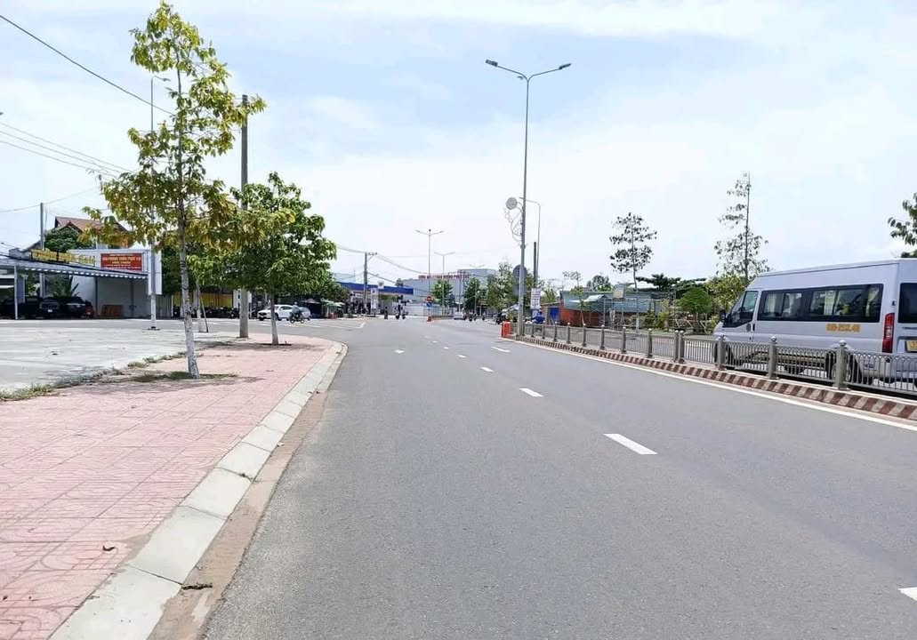 Đất Thổ Cư 98.8m² Mặt Tiền Vòng Xoay Phú Hài - Kinh Doanh Đắc Lợi