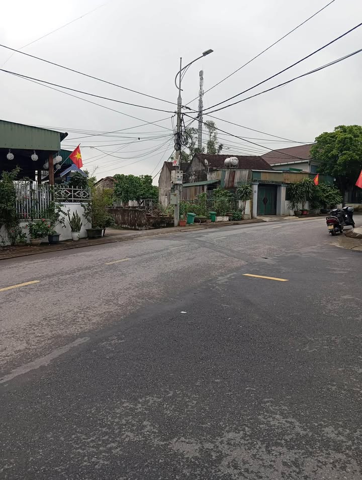 Đất Lô Góc Mầm non Hoa Sen, TP. Hà Tĩnh - 140m² - Giá Thỏa Thuận