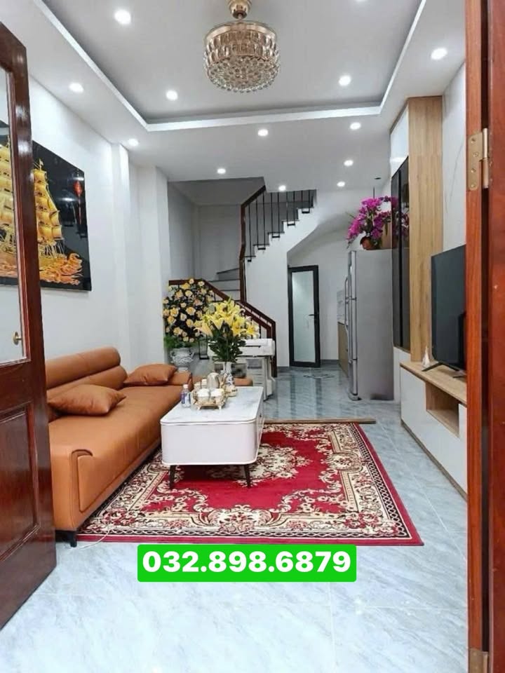 Nhà 5 Tầng 55m² Mặt Tiền 4.5m - Gần Aeon Long Biên, Hà Nội