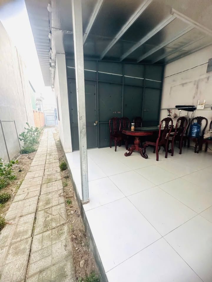 Cho thuê nhà sân vườn Tương Bình Hiệp, Thủ Dầu Một - 5 Triệu/tháng