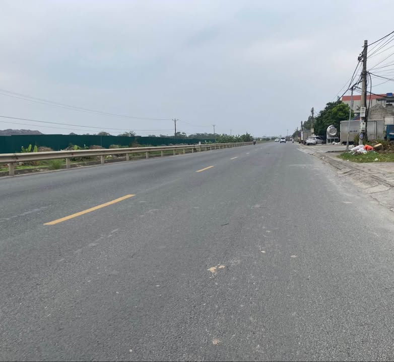 Đất Vàng Mặt QL Tân Tựu, Hà Nam - Hơn 3 Tỷ, 70m², Tiềm Năng Kinh Doanh Vượt Trội