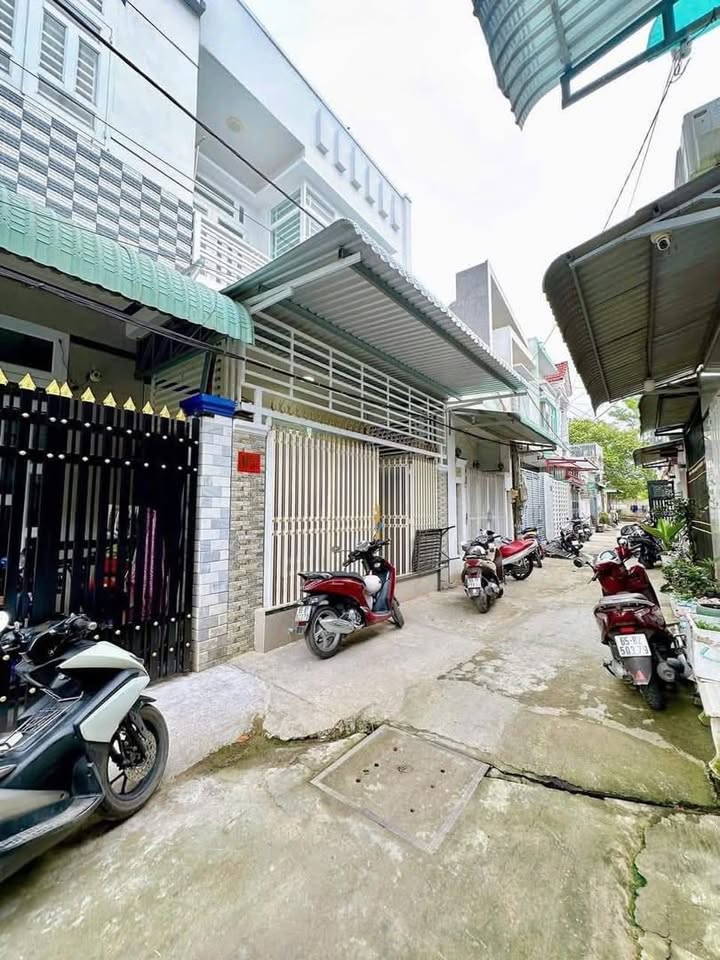 Nhà Trệt Lầu 2 Tầng Hẻm 9 Trần Chiên, Cần Thơ - 61.7m² Giá 2.35 Tỷ