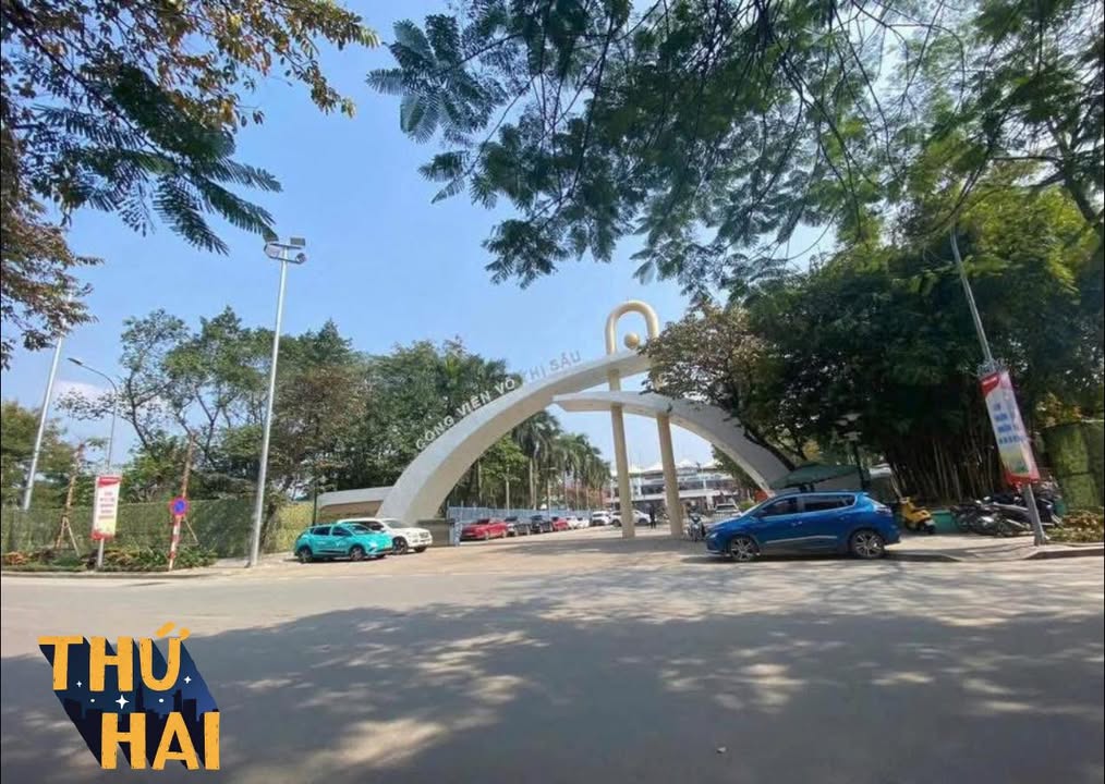 Bán gấp căn góc 110m² Thanh Nhàn, 3 ngủ, view công viên - 6 tỷ