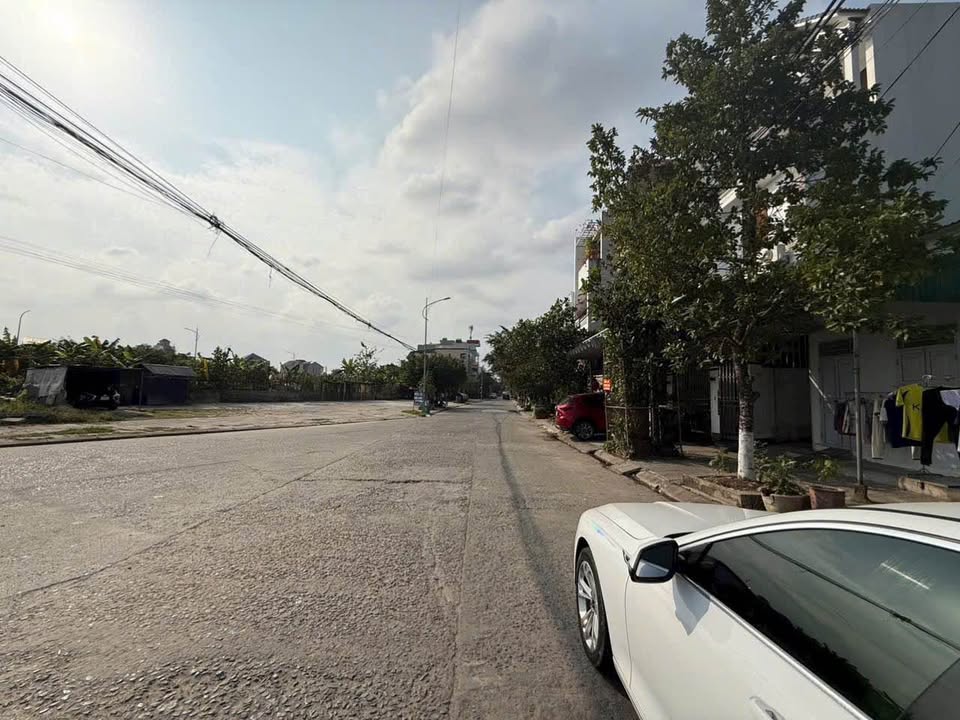 Cho thuê đất mặt tiền 10m Dã Tượng, Hạ Long - Kinh doanh đắc lợi