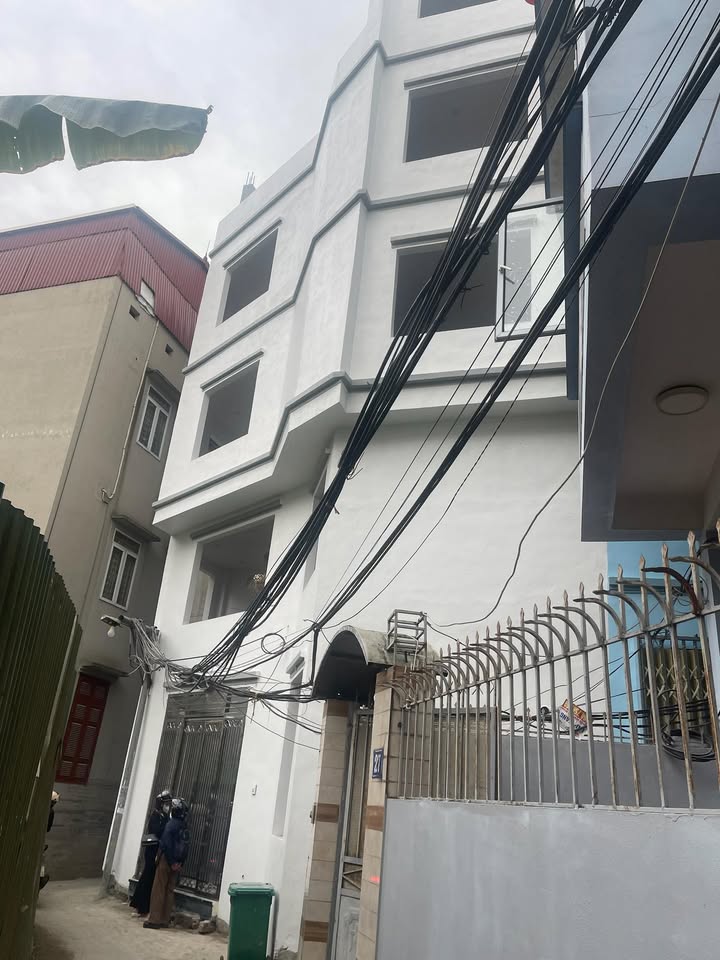 Nhà Lô Góc Hữu Hòa, Thanh Trì - 45m² Sổ Đỏ Chính Chủ - 6.8 Tỷ