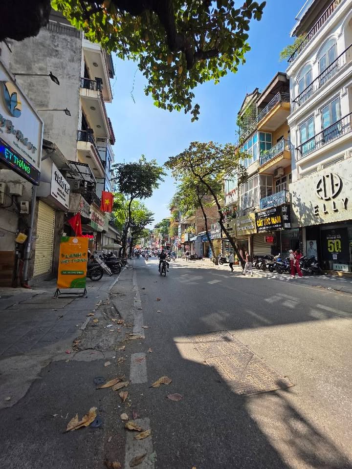 Nhà Trương Định 33.3m2 14.2 tỷ - Chính chủ bán