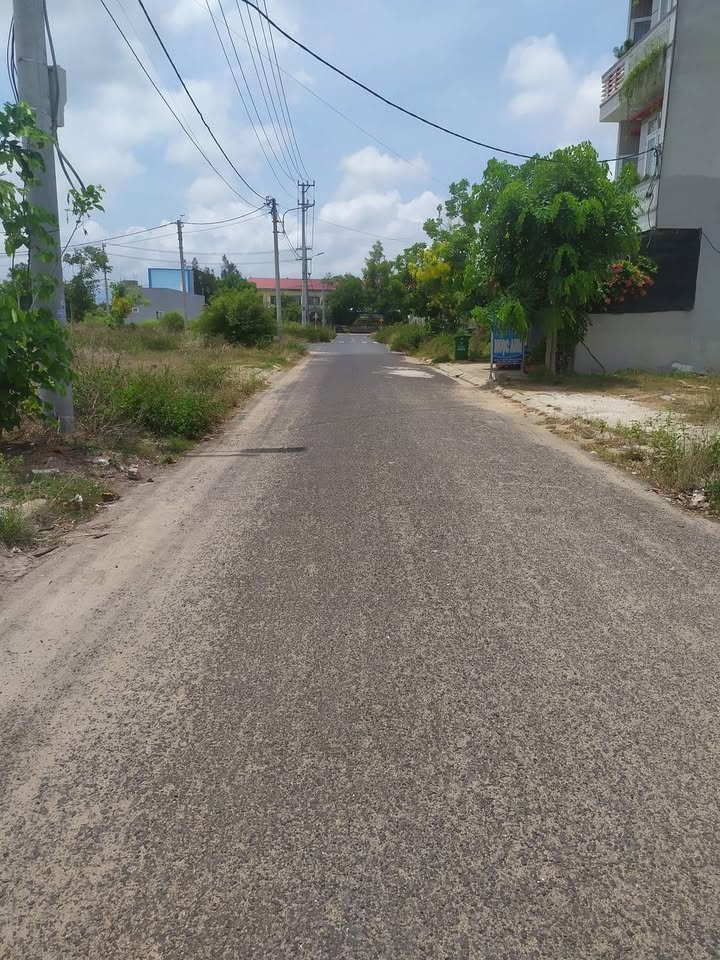 Đất Nền Phường Hòa Xuân Tây, Đông Hòa 125m² - Sổ Đỏ Rõ Ràng, Giá 1.5 Tỷ