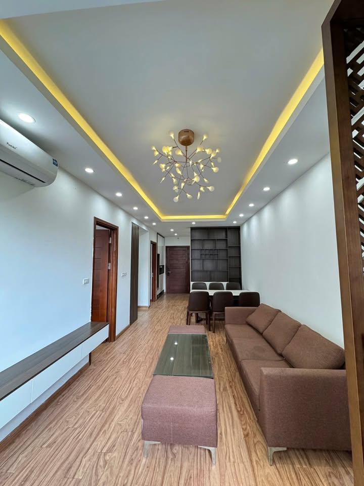 Bán Căn hộ CT4 Bộ Công an 70m² - Sổ đỏ chính chủ, full nội thất