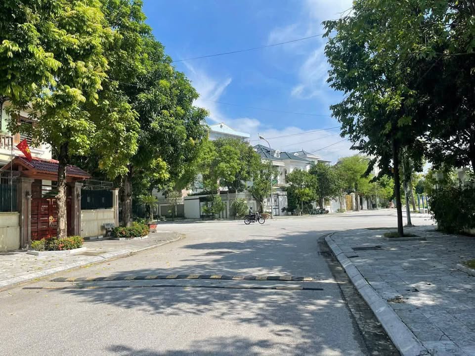 Đất Biệt Thự 330m² Đông Hải - View Sakura, Hoàng Quốc Việt, Hải Phòng