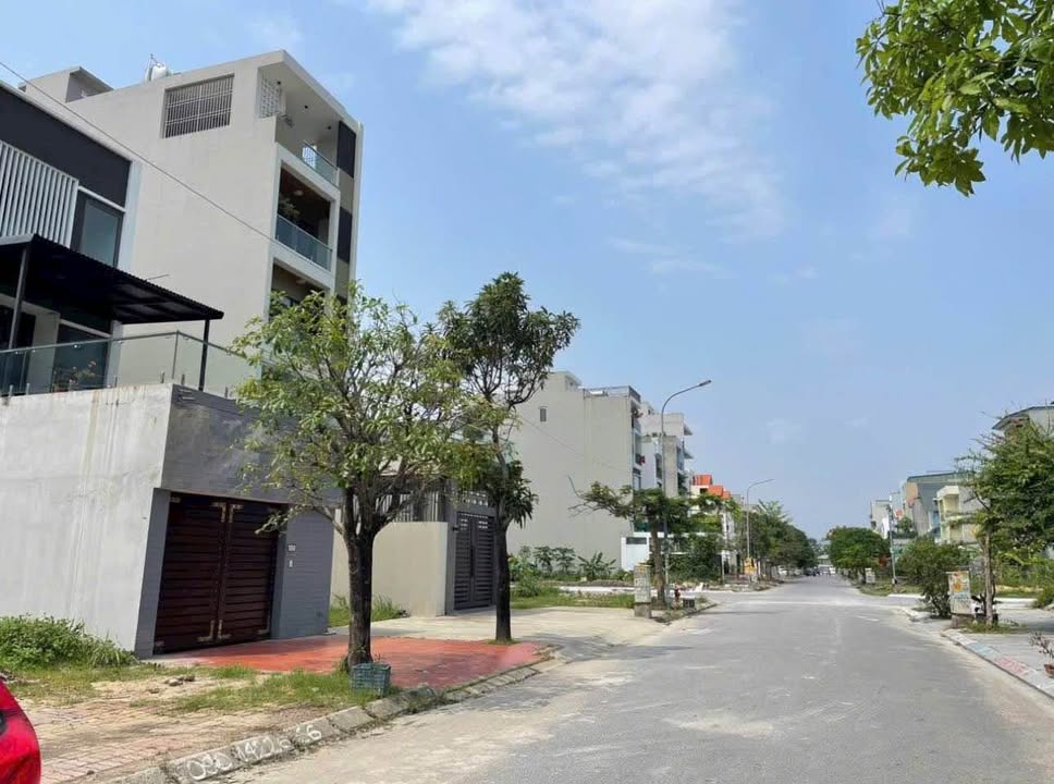 Đất nền A11 Hồng Hà, Hạ Long 120m² - Sổ đỏ sẵn sàng, gần biển