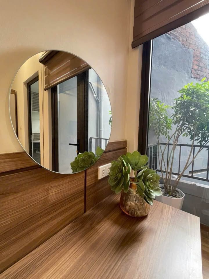 Bán Khách sạn 8 tầng Bãi Cháy, Hạ Long - Kinh doanh Dòng tiền 20 tỷ