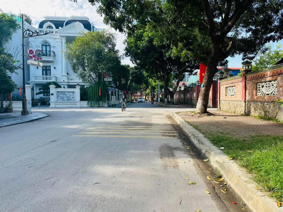 Đất nền Mặt đường Văn Miếu, Lạng Sơn - 135m² Hướng Tây - Hơn 3 tỷ