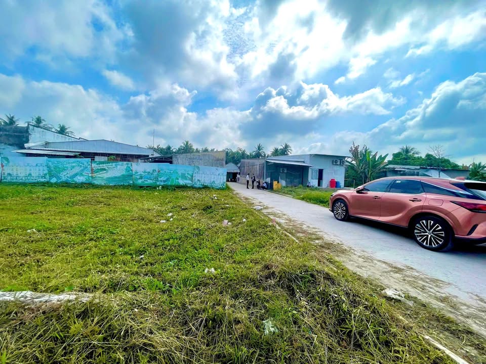 Đất nền mặt tiền 3/2 Nối dài, Rạch Giá - Sổ hồng riêng, 100m²