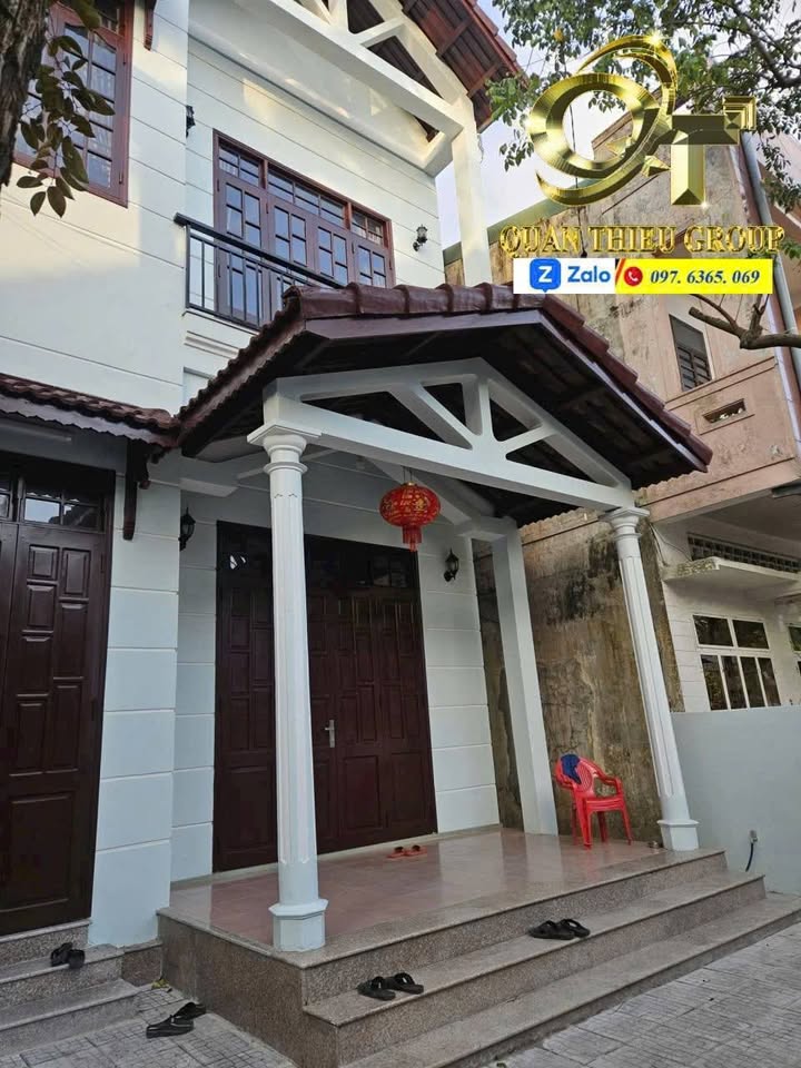 Nhà Vườn 3 Tầng Kiệt Xe Tải - Huế 250m² Giá 10 Triệu/Tháng