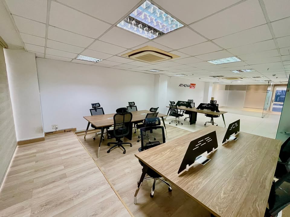 Cho thuê mặt bằng kinh doanh/văn phòng mặt tiền Đặng Dung, Q1 - 160m²