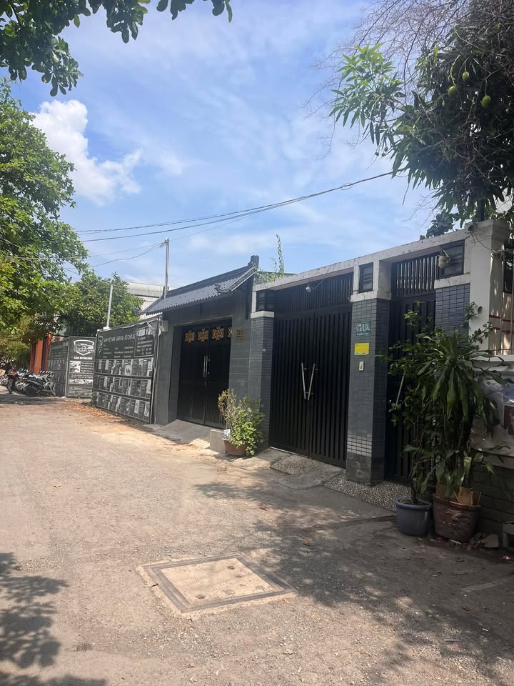 Cho thuê nhà mặt tiền Phạm Hùng, Bình Chánh - 105m², 15 triệu/tháng