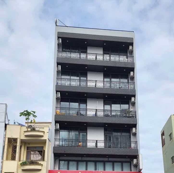 Văn phòng Bình Thạnh 190m² gần trung tâm Q1