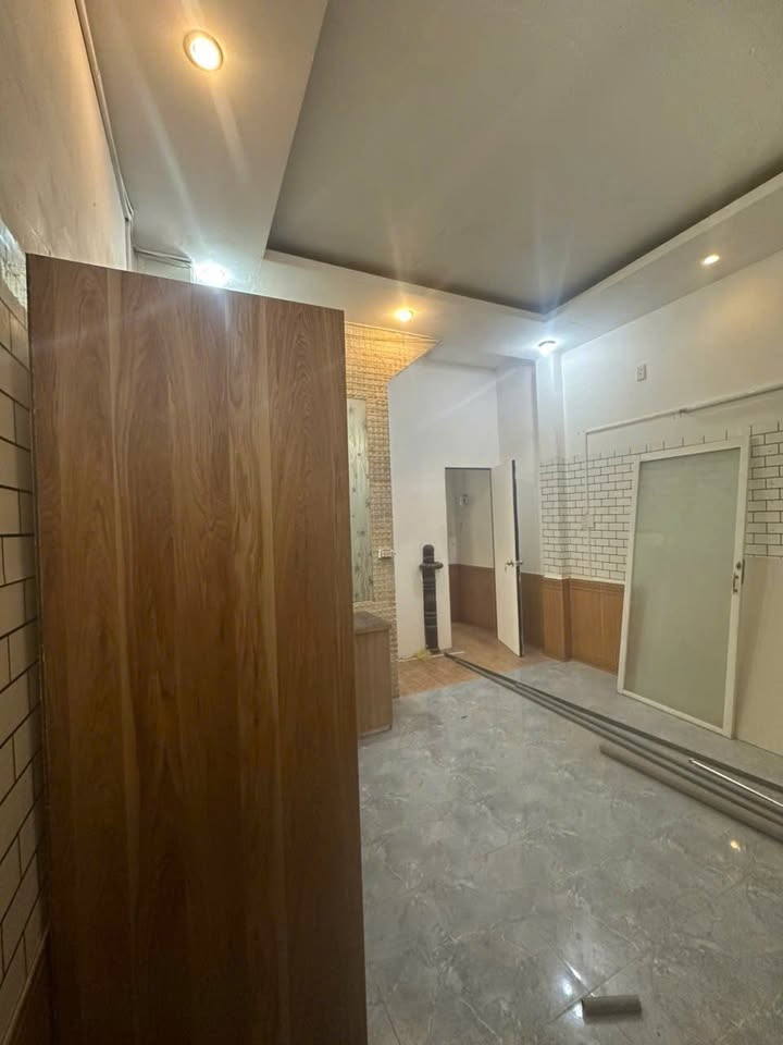 Mặt bằng kinh doanh 4tr/tháng tại Bình Tân - Sẵn sàng khai trương!