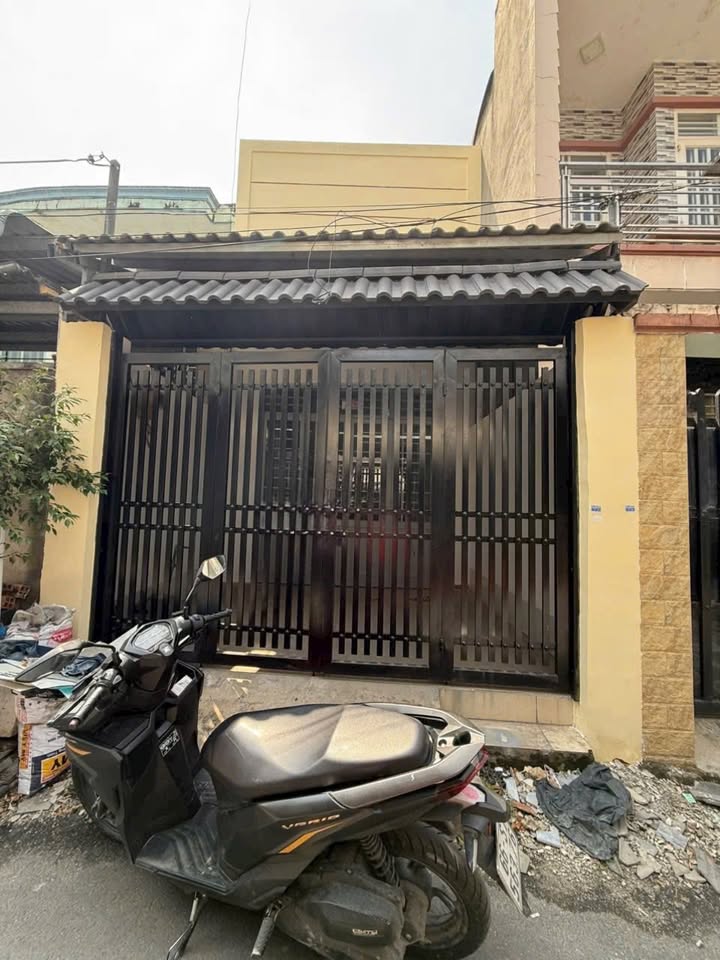 Nhà Nguyên Căn Hẻm Xe Hơi Bình Tân - 2PN, 2WC, Sẵn Sàng Kinh Doanh