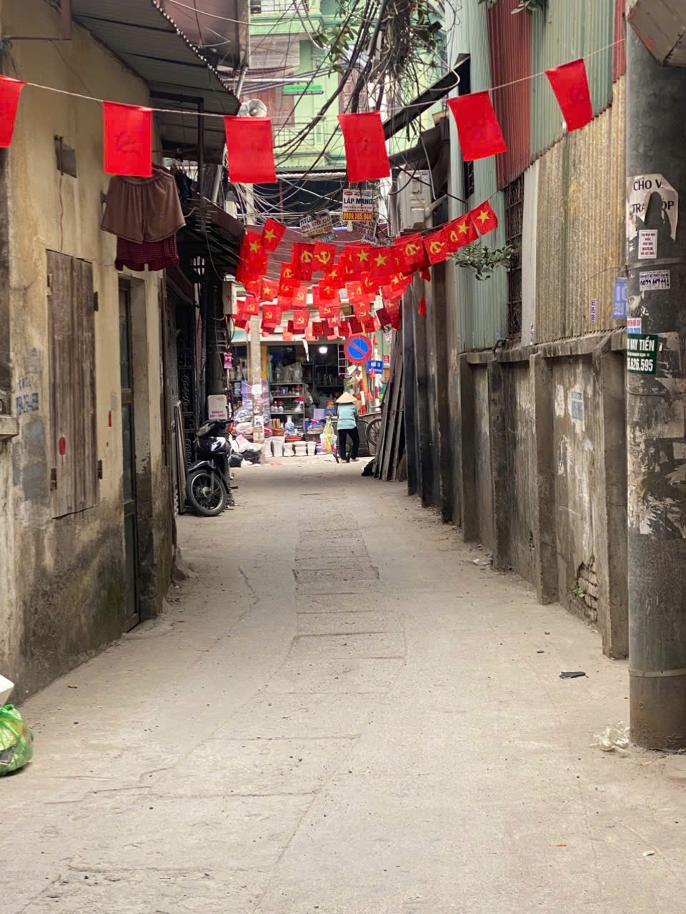 Nhà Xuân Đỉnh 42m² (4 Tầng) - Nở Hậu, Sổ Đỏ Riêng, 15m Ngõ Ô Tô