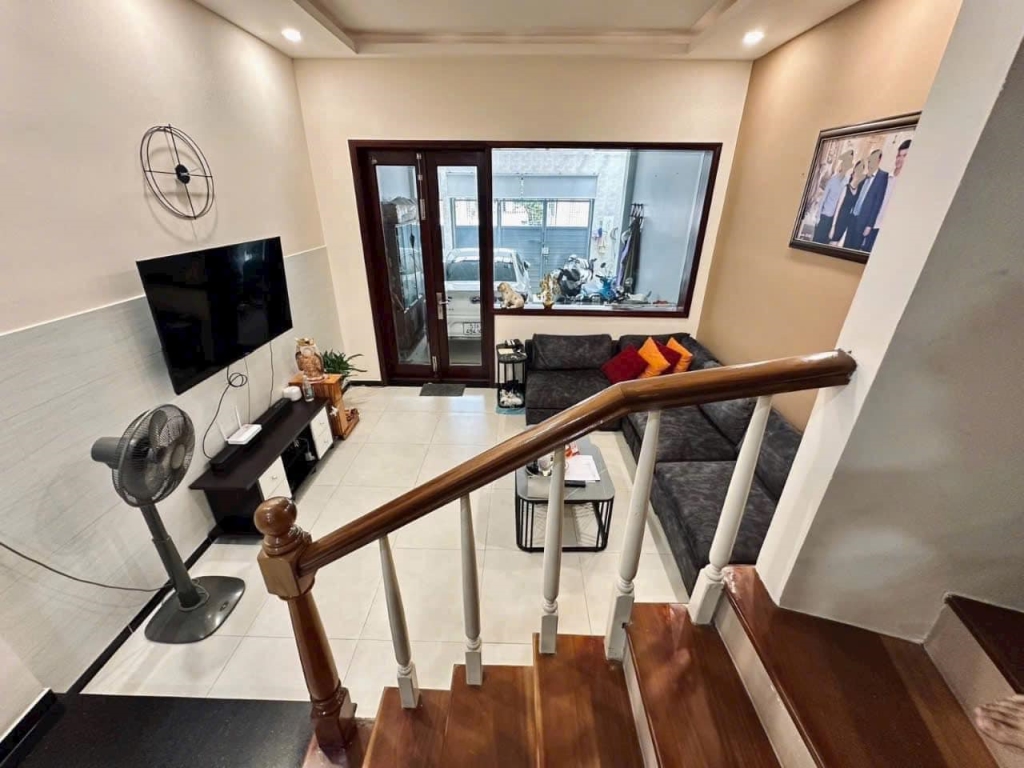 Nhà 5 tầng VIP Quận 10 - 50m² - Xe hơi vào nhà - 11 tỷ TL