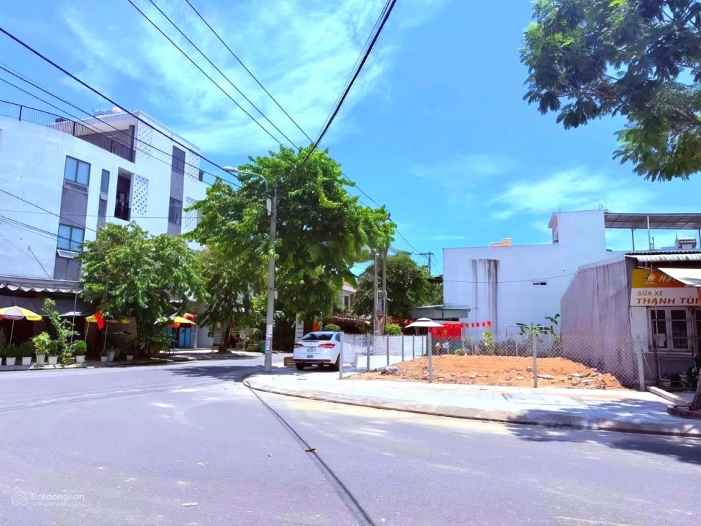 Bán Đất Lô Góc 150m² Đà Nẵng - 2 Mặt Tiền Kinh Doanh