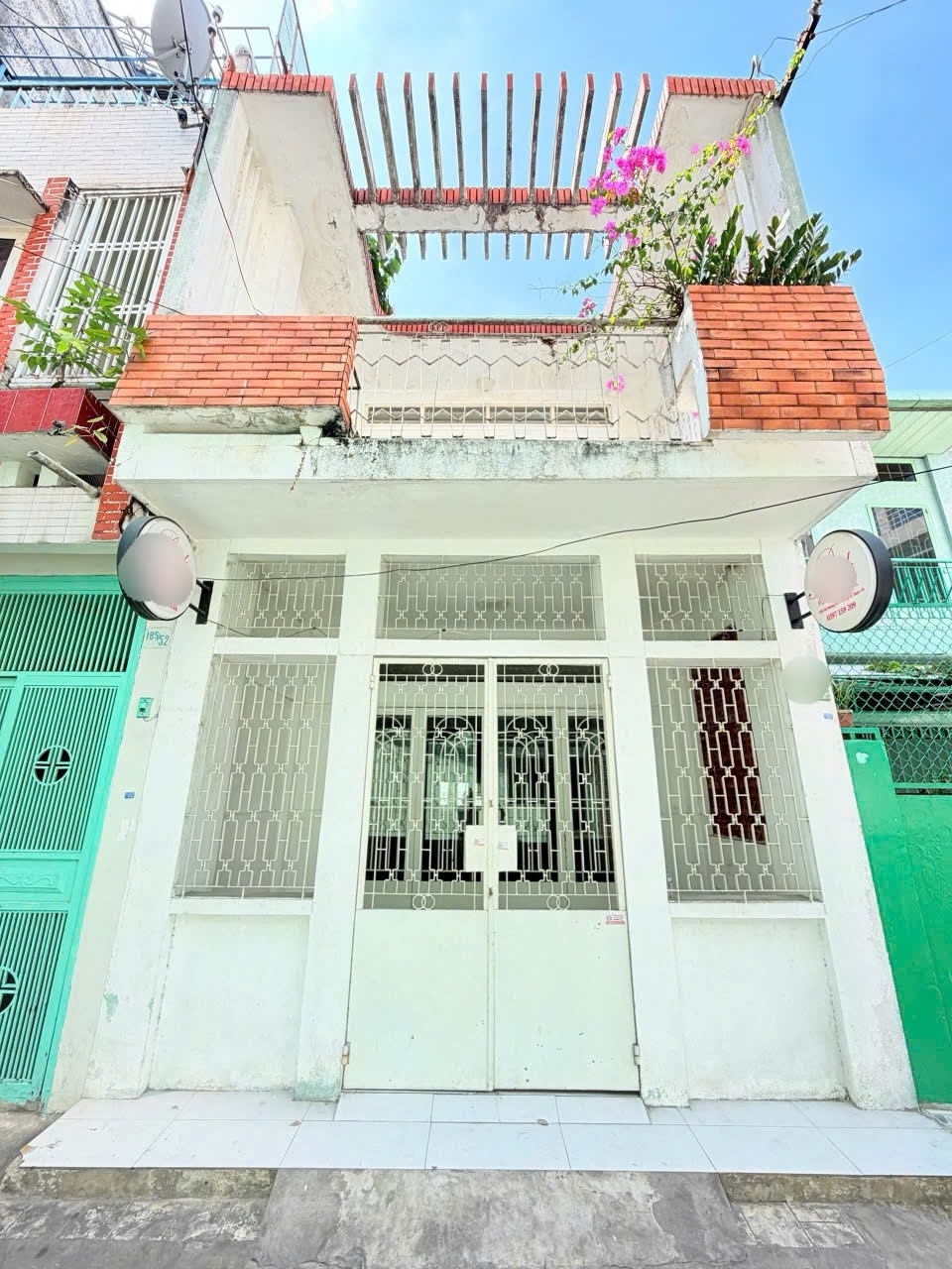 Bán nhà hẻm 3 Tháng 2, Quận 10 - 58.7m² - 8 tỷ - Sẵn Sàng Về Ở