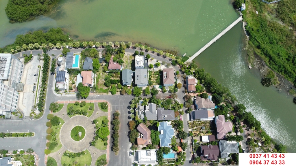 Bán Đất Biệt Thự Mặt Tiền Đảo Xanh 5 Đà Nẵng - 400m² Vượng Khí, View Sông Hàn
