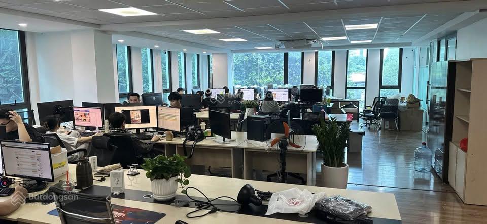 Văn Phòng 150m² Mặt Tiền Khuất Duy Tiến - Giá Rẻ, Sẵn Sàng Kinh Doanh