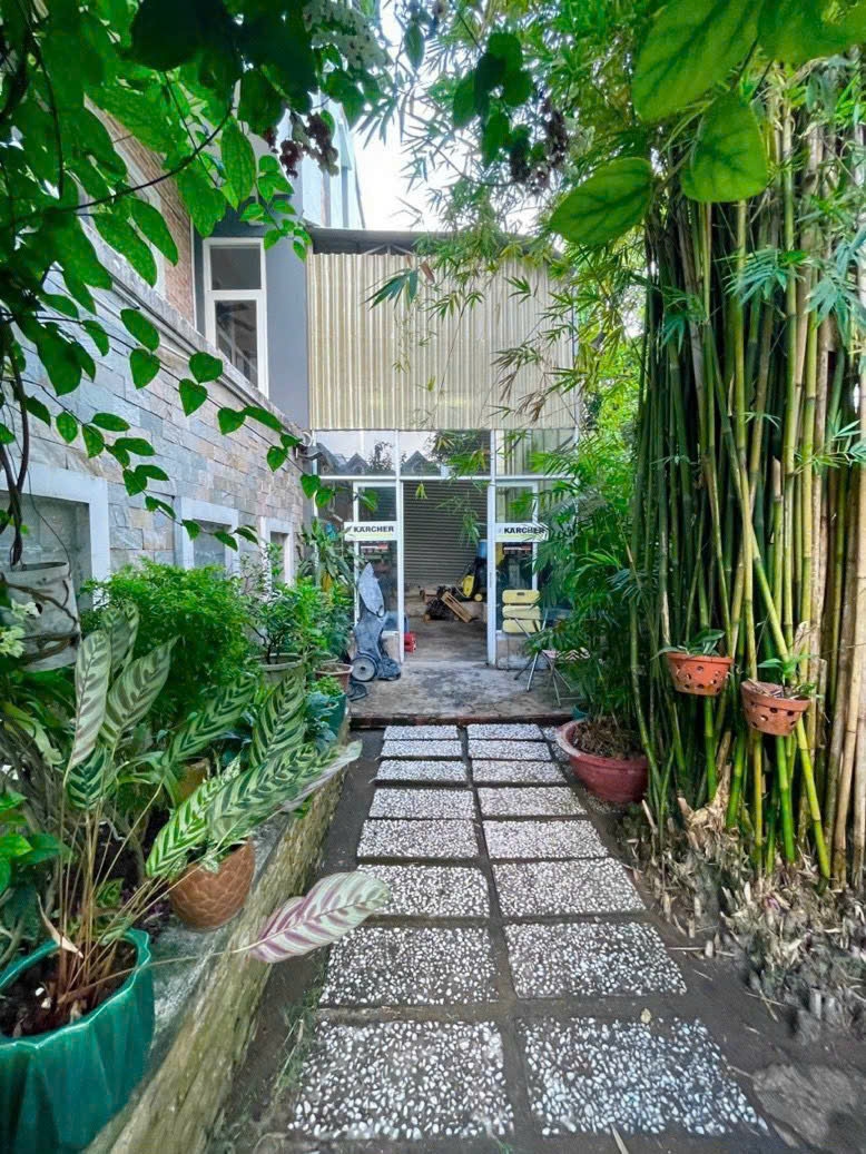 Biệt thự ven sông Hiệp Bình Chánh 297m² - 36 tỷ, sân vườn rộng rãi