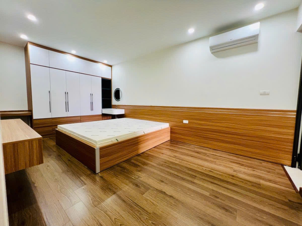 Nhà Mặt phố Tô Hiệu Cầu Giấy 57m² - Dòng tiền 30tr/tháng, Kinh doanh đắc địa