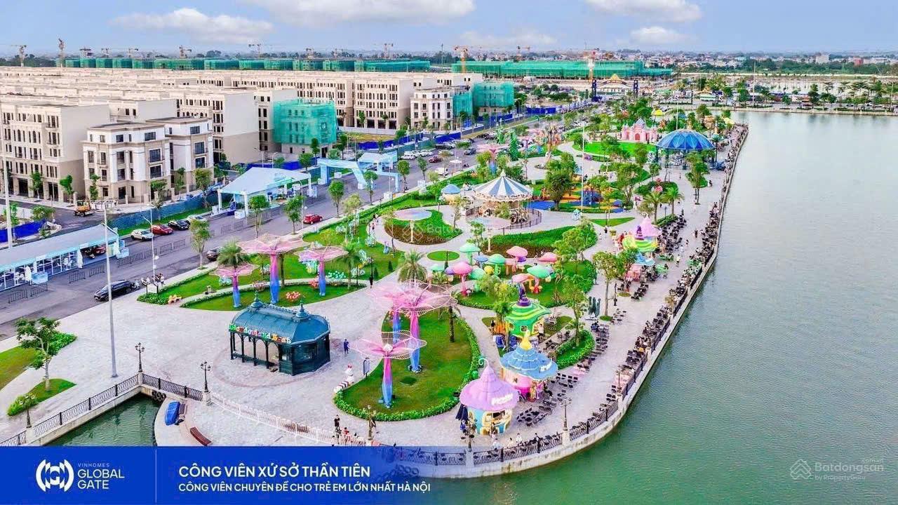 Biệt thự Vinhomes Cổ Loa 75m² - Sổ hồng sẵn, view hồ Tinh Hoa