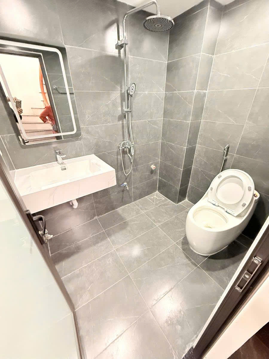 Nhà 25m² Lô Góc Đống Đa - 5 Tầng Đẹp, 3 Thoáng, Giá 7.85 Tỷ