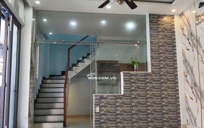 Nhà Lô Góc 2 Mặt Thoáng, Ô Tô Vào Cửa, Gần Trường Liên Cấp Đà Nẵng - 3.2 Tỷ