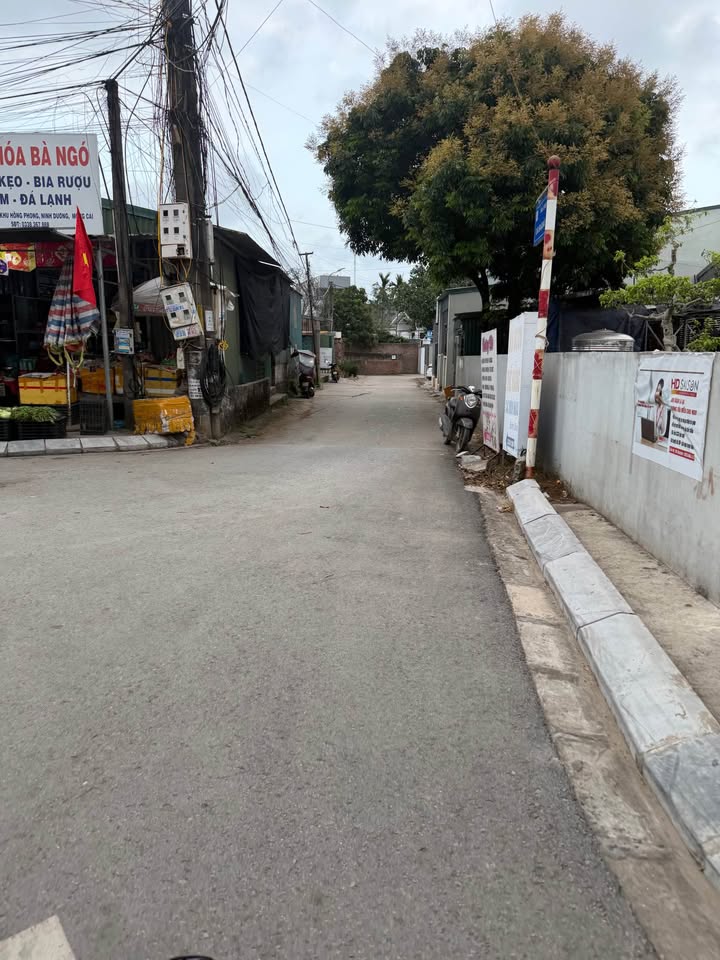 Nhà Chính Chủ 82m² Đường Cao Bá Quát, Đông Triều - Sổ Hồng Sẵn Sàng