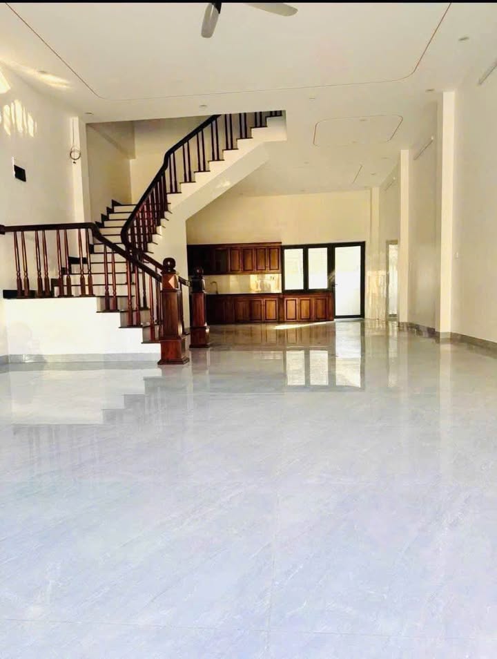 Nhà Phố 3 Tầng Đẹp 109.5m² - Đường Doãn Kế Thiện, Lào Cai - Giá 2.x Tỷ