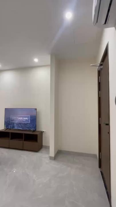 Cho thuê Căn hộ 70m² Xuân La, Tây Hồ - Full Nội thất, Giá 11 Triệu