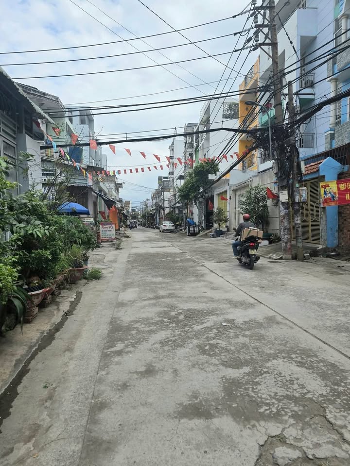 Nhà 3 Tầng Hẻm 8m An Dương Vương, Bình Tân - 68m² Kinh Doanh Sầm Uất - 6.9 Tỷ