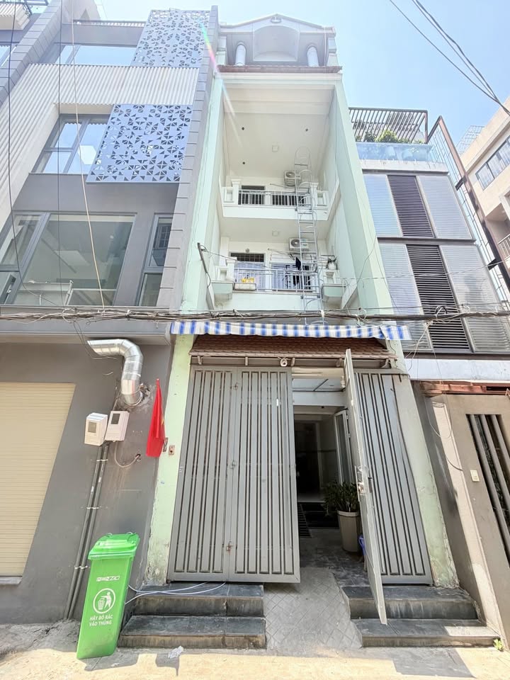 Bán Gấp Nhà 5 Tầng Mặt Tiền D5, Bình Thạnh - 71m², 9PN, 18.9 Tỷ