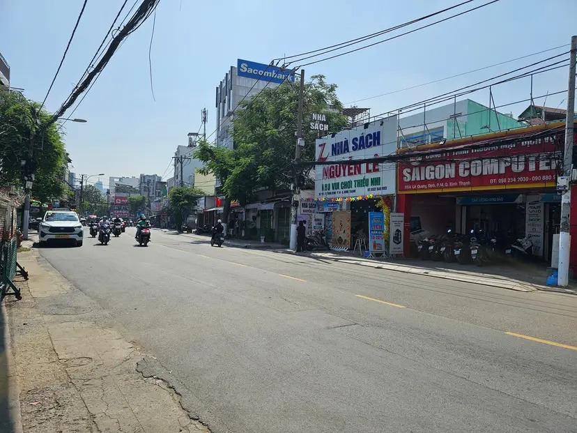 Nhà Mặt Tiền Lê Quang Định, Bình Thạnh - 70m², 24 Tỷ, Dòng Tiền 35 Triệu/Tháng
