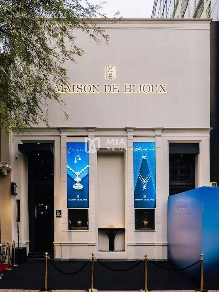 Mặt Tiền Thi Sách Q1 - Kinh Doanh Đắc Lợi, Ngay Trung Tâm Tài Chính