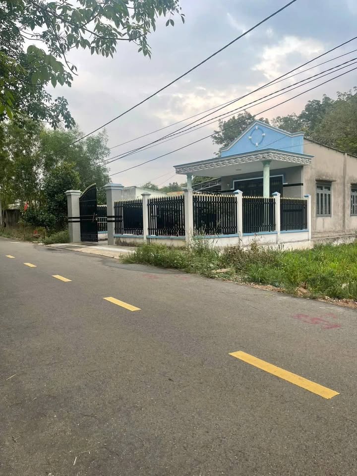 Bán Đất Vị Trí Vàng Bến Cát 300m² - Sổ Hồng Sẵn Sàng