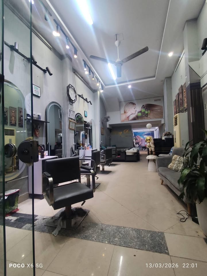 Mặt bằng kinh doanh Ngọc Lâm, Long Biên 50m² - 10 Triệu/Tháng - Ô tô tránh