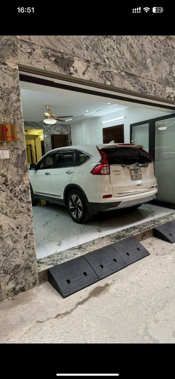 Nhà 6 Tầng Thang Máy Phố Đội Nhân, Ba Đình - 55m² Lô Góc, Ô Tô Vào Nhà