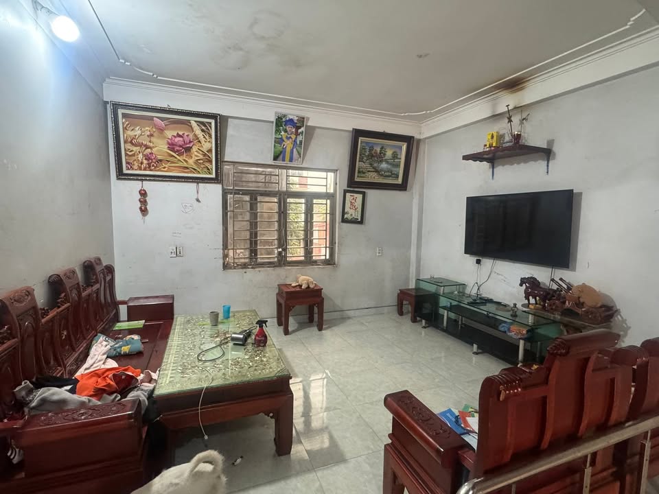 Nhà 2 Tầng Phường Xương Giang, Bắc Giang - 75m² Giá 3 Tỷ, Hướng Đông Nam Thoáng Mát