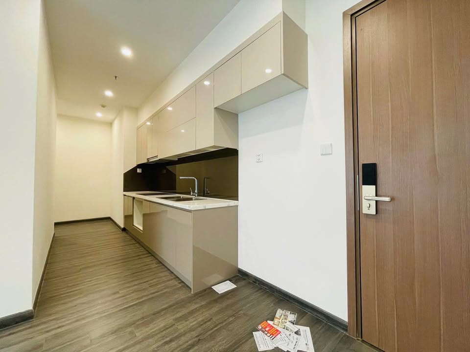 Cho thuê căn hộ 2PN 75m² Vinhomes Smart City - Nội thất cơ bản, sẵn sàng ở