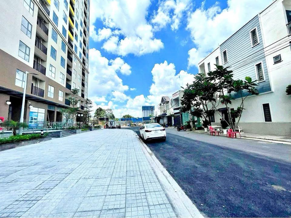 Nhà 1 Trệt 1 Lầu 69m² Gần Bcons QL1K, Thủ Đức - Giá 5.3 Tỷ