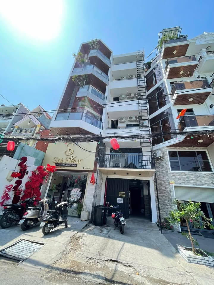 Tòa nhà CHDV 60 phòng, 350m² Gò Vấp - Doanh thu 300 triệu/tháng